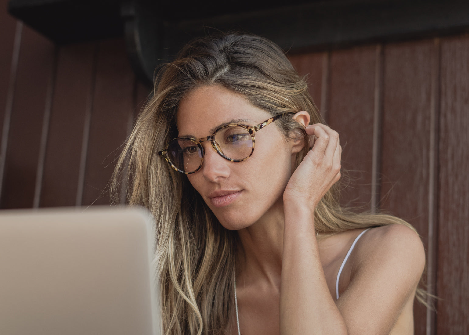 Anteojo de Pantalla Volga (con aumento)