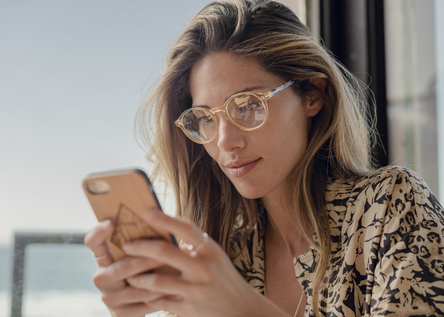 Anteojo de Pantalla Volga (con aumento)